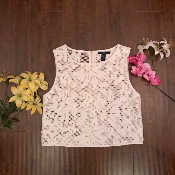 Forever 21 Tops - Forever 21 Boxy Lace Top